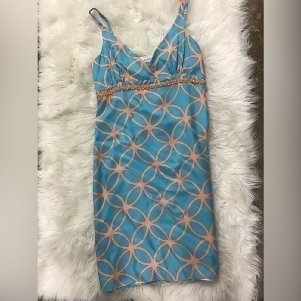 Skirtin Around Geometric Print Size 4